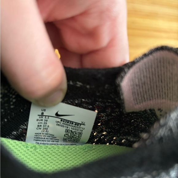 Nike women’s shoes size 8 - Picture 8 of 9